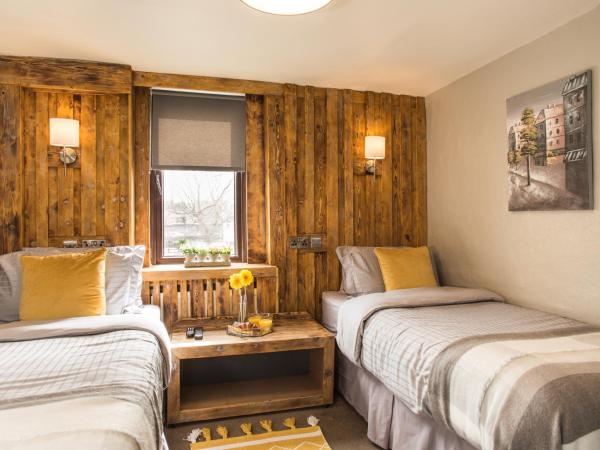 Tipperary House Dublin : photo 2 de la chambre chambre lits jumeaux avec salle de bains commune