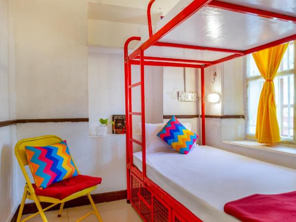 goSTOPS Kochi : photo 1 de la chambre deluxe bunk bed ac room with shared bathroom