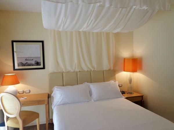 Erbavoglio Hotel : photo 6 de la chambre chambre double avec balcon