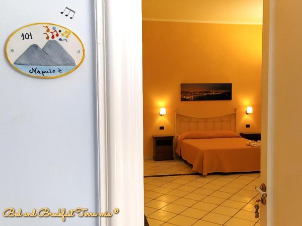 B&B Terra Mia Napoli : photo 8 de la chambre chambre double ou lits jumeaux