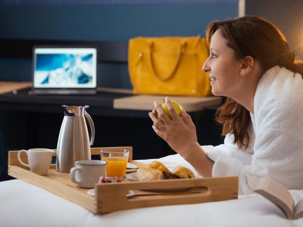 Novotel Annemasse Centre - Porte de Genève : photo 6 de la chambre chambre lit queen-size classique