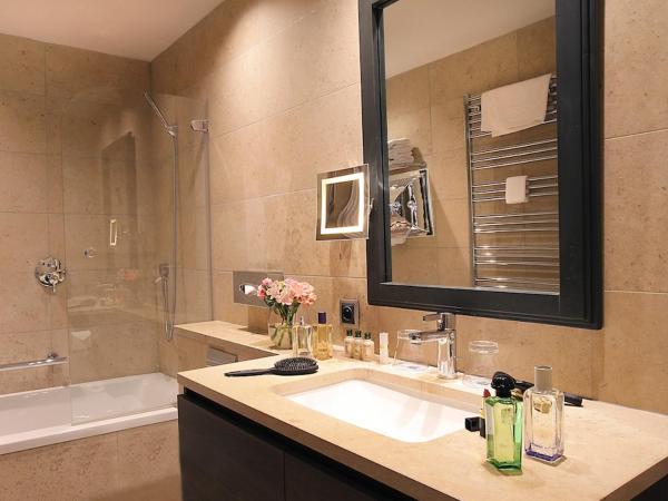 Résidence Hôtelière 4 étoiles Les Mas du Grand Vallon : photo 4 de la chambre appartement 2 chambres