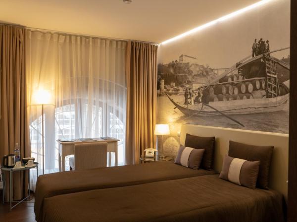 Oca Ribeira do Porto Hotel : photo 2 de la chambre chambre lits jumeaux