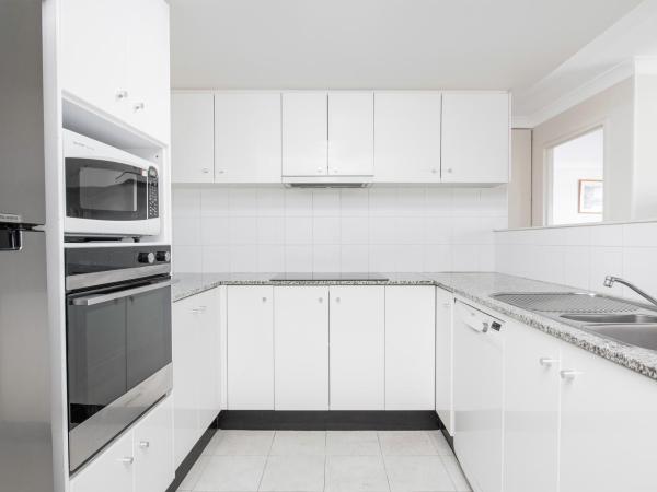 BreakFree Capital Tower Apartments : photo 2 de la chambre appartement 1 chambre - ménage hebdomadaire