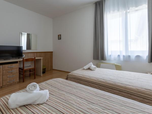 Hotel Porto : photo 1 de la chambre chambre double ou lits jumeaux