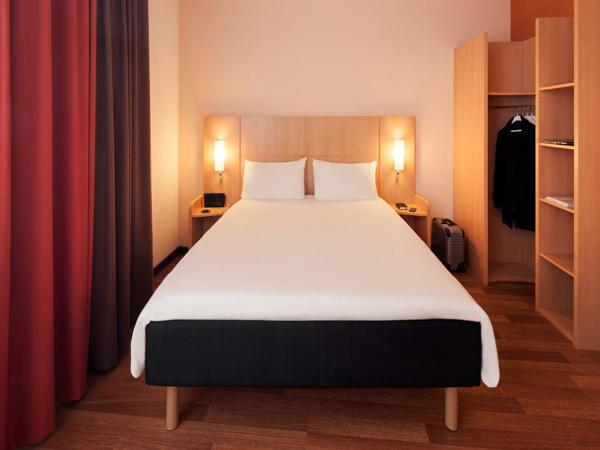 ibis Hotel Nürnberg Altstadt : photo 1 de la chambre chambre standard lit queen-size