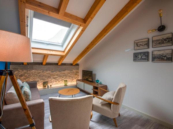 Bacharéis Charming House : photo 6 de la chambre appartement avec terrasse