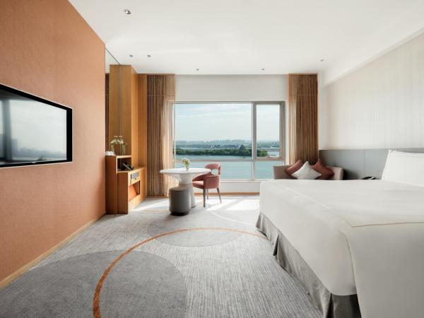 InterContinental Suzhou Hotel, an IHG Hotel : photo 1 de la chambre 1 king premium jinji lake landmark view