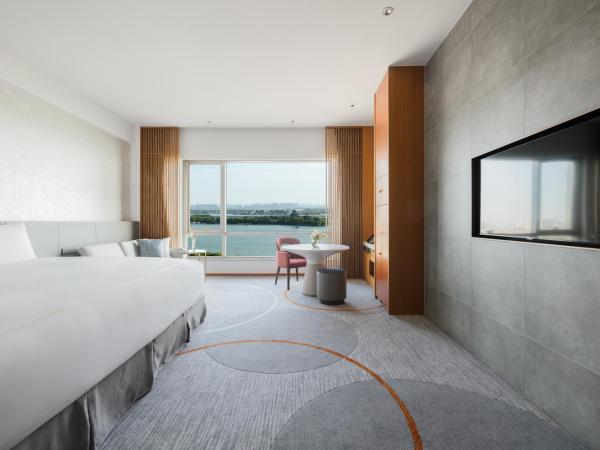 InterContinental Suzhou Hotel, an IHG Hotel : photo 2 de la chambre 1 king premium jinji lake view