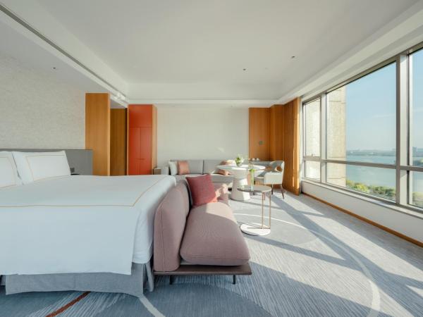 InterContinental Suzhou Hotel, an IHG Hotel : photo 3 de la chambre 1 king premium panoramic