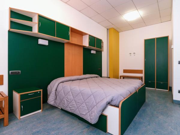 Open011 : photo 7 de la chambre chambre double avec télévision