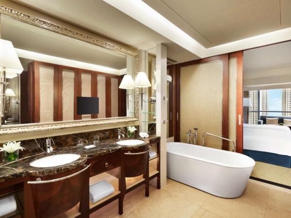 Shangri-La Qingdao - May Fourth Square : photo 3 de la chambre premier king room - valley wing