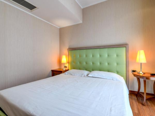 Hotel Master : photo 3 de la chambre suite avec spa privatif

