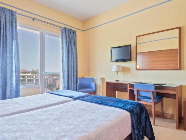 Hotel Sant Jordi : photo 1 de la chambre chambre double avec balcon