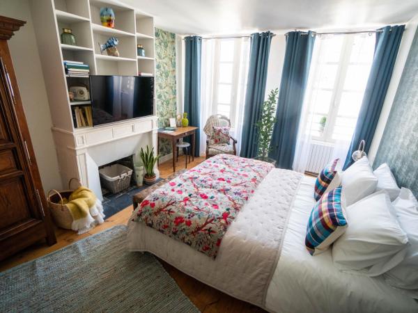 La Belle Amarre-Bed and Breakfast-Maison d'Hôtes : photo 4 de la chambre suite familiale