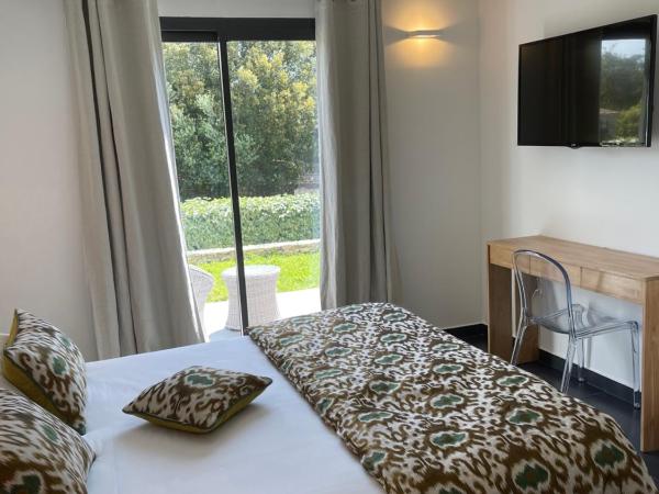 l'Albitru : photo 6 de la chambre chambre double - vue sur jardin