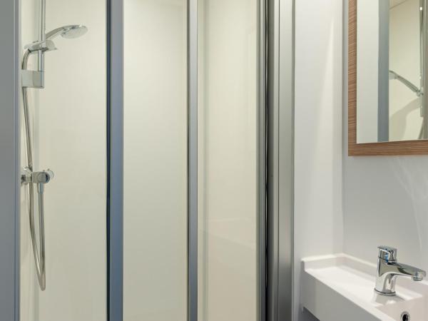 Premiere Classe Beaune : photo 1 de la chambre chambre standard - 2 lits simples