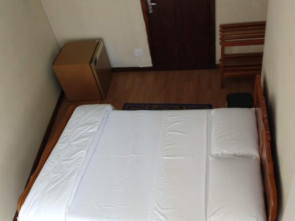 Hotel Cervantes : photo 1 de la chambre chambre double