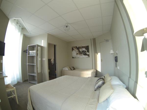 Cit'Hotel Les Alizes : photo 3 de la chambre chambre triple confort