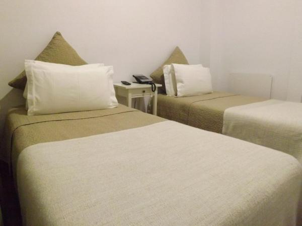 Residencial Valentina : photo 8 de la chambre chambre triple