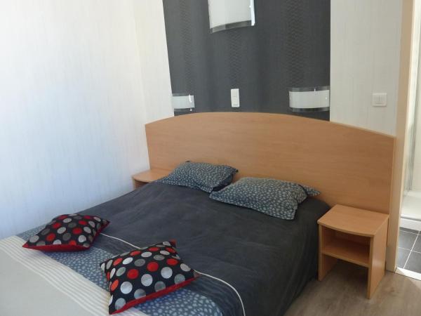 Cit'Hotel de La Vallée : photo 2 de la chambre chambre double