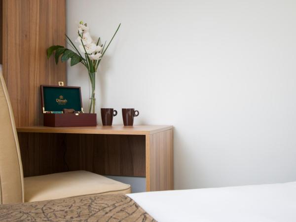 Ascotia Off Queen : photo 6 de la chambre chambre lit king-size