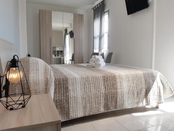 Hotel Mara : photo 10 de la chambre chambre quadruple supérieure