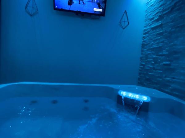 Lh Rooms Location : photo 6 de la chambre deluxe apartment (with jacuzzi)