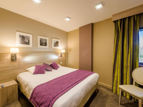 Hôtel l'Aragon : photo 5 de la chambre suite familiale - vue sur cité (4 à 6 personnes)