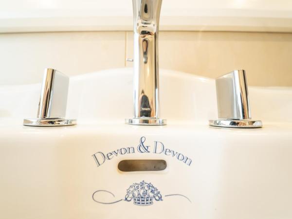 Le Royal Hotel Lyon - MGallery Collection : photo 10 de la chambre chambre double supérieure - côté cour