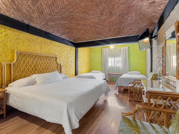 Hotel Hacienda Montesinos : photo 5 de la chambre chambre quadruple classique