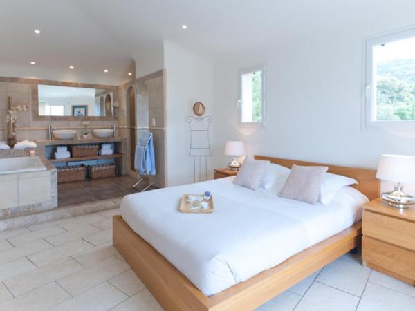 Le San Lorenzo : photo 4 de la chambre chambre double ou lits jumeaux de luxe avec terrasse et vue sur la mer