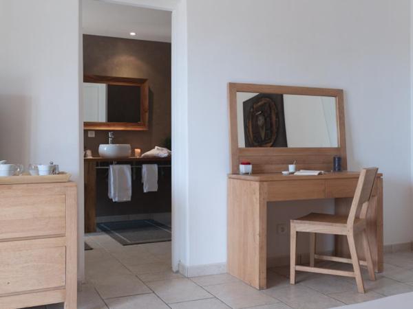 Le San Lorenzo : photo 4 de la chambre chambre double ou lits jumeaux avec terrasse - vue sur mer