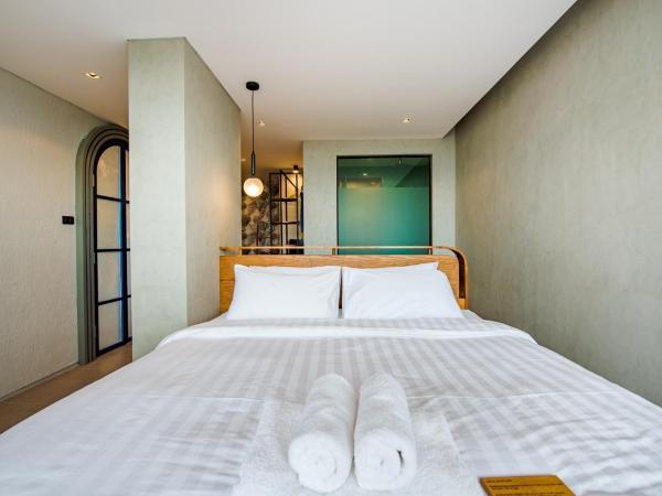 Seamira House Huahin - SHA : photo 1 de la chambre suite premier