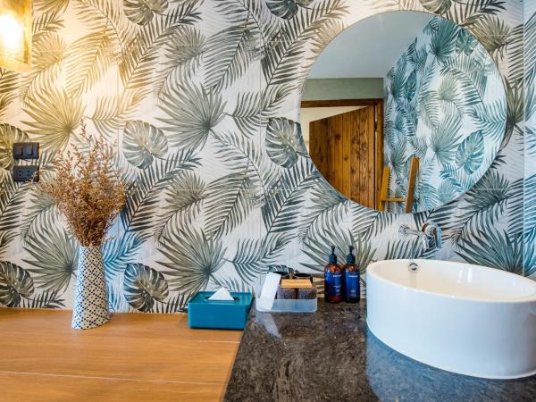 Seamira House Huahin - SHA : photo 7 de la chambre suite premier