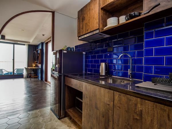 Seamira House Huahin - SHA : photo 3 de la chambre chambre quadruple avec baignoire