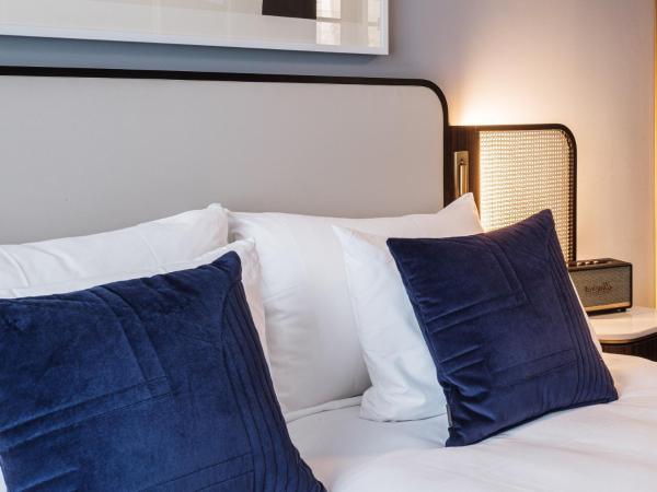 AMERON Zürich Bellerive au Lac : photo 3 de la chambre suite junior - vue sur lac