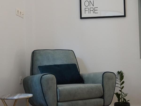 Exarcheia House : photo 2 de la chambre chambre double avec salle de bains privative