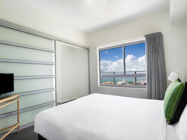 Mantra Pandanas : photo 3 de la chambre one-bedroom apartment with water view - weekly housekeeping