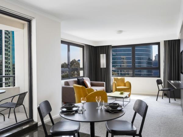 Mantra Parramatta : photo 4 de la chambre suite confort