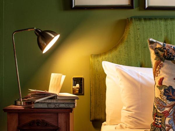 The Corinda Collection : photo 2 de la chambre chambre lit queen-size - vue sur jardin