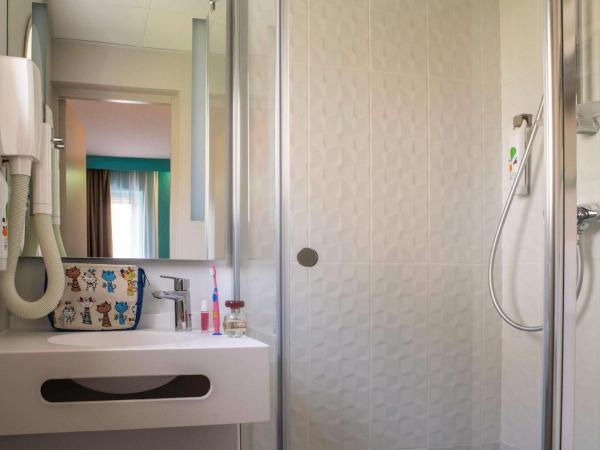 ibis Styles Quimper : photo 1 de la chambre chambre double communicante