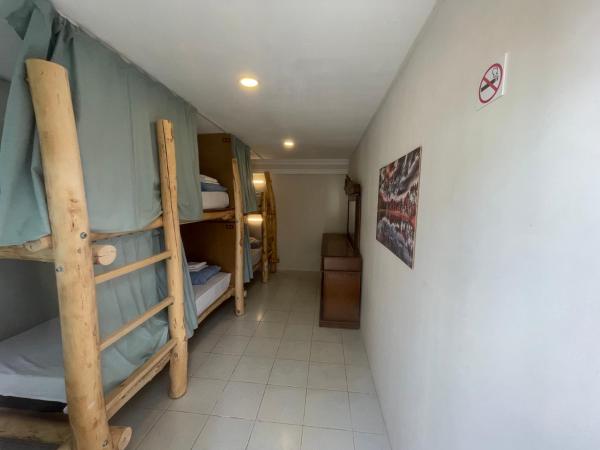 CAMP&HOSTEL Antalya : photo 2 de la chambre lit superposé dans dortoir mixte