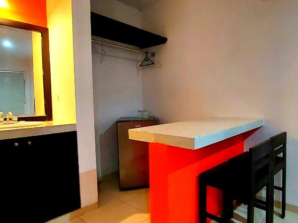 Hotel El Marques : photo 4 de la chambre chambre double supérieure avec deux lits doubles