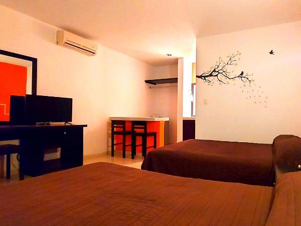 Hotel El Marques : photo 3 de la chambre chambre double supérieure avec deux lits doubles