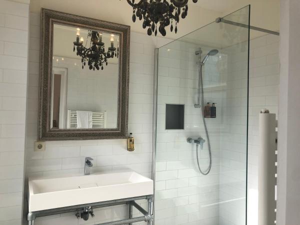 Nine-T-Teen Bed and Boutique : photo 1 de la chambre chambre lits jumeaux deluxe