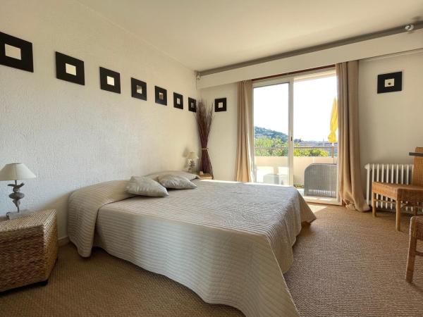 Hotel L'Orangeraie : photo 5 de la chambre chambre double supérieure - vue sur jardin