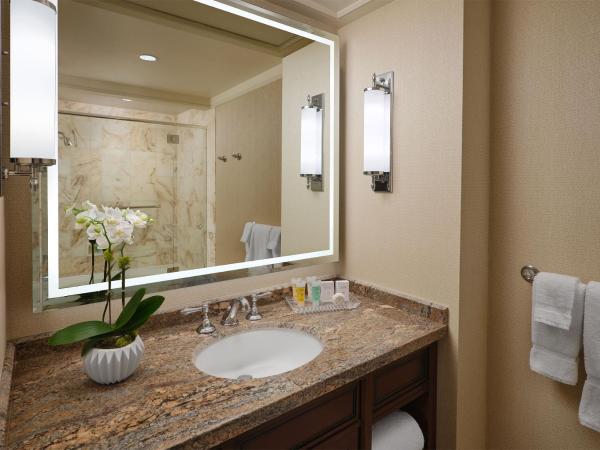 Little America Hotel Salt Lake City : photo 7 de la chambre chambre supérieure tour avec lit king-size