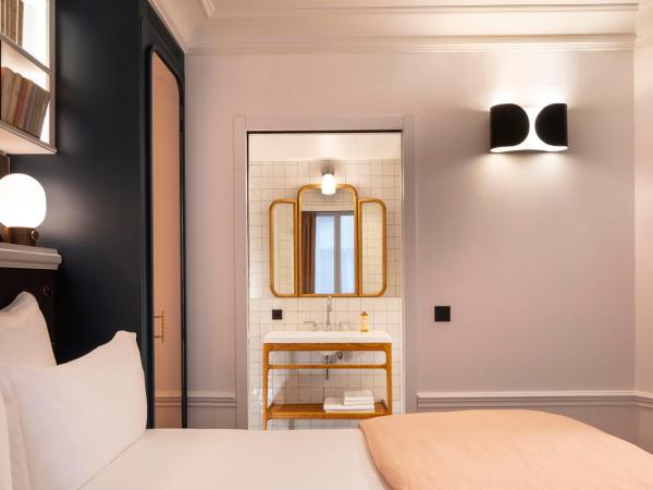 Hotel Louvre Montana : photo 2 de la chambre chambre deluxe double ou lits jumeaux