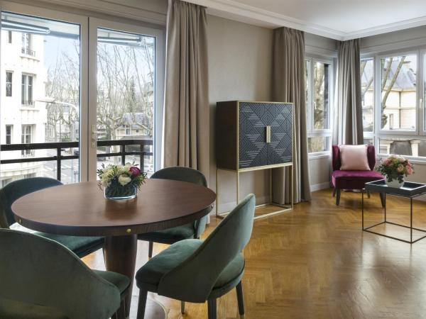 Warwick Reine Astrid - Lyon : photo 2 de la chambre suite exécutive